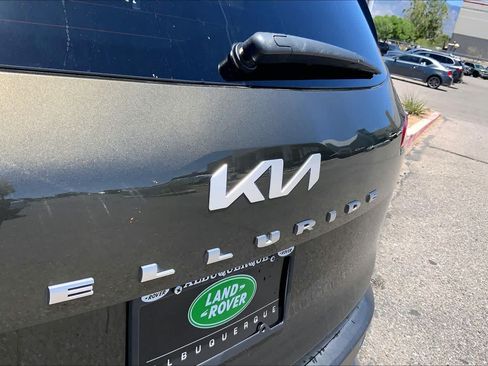 Used 2022 Kia Telluride SX w/ Towing Package FWD image 29