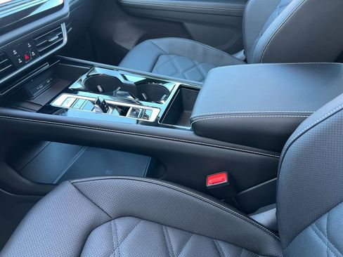 New 2026 Volkswagen Atlas SE FWD image 27