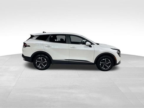 Certified 2023 Kia Sportage LX image 4