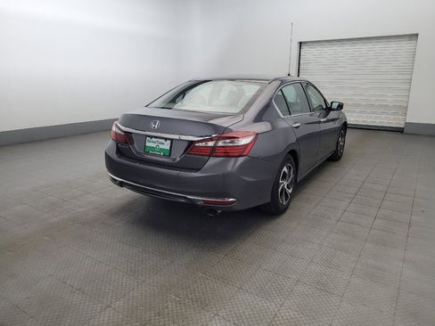 Used 2017 Honda Accord LX image 9