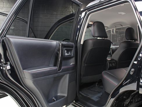 Used 2018 Toyota 4Runner TRD Pro AWD/4WD image 37