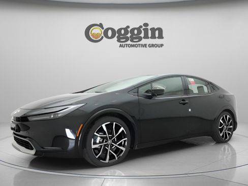 New 2026 Toyota Prius Plug-In Hybrid image 1