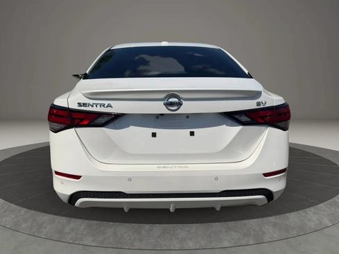 Used 2022 Nissan Sentra SV w/ Trunk Package FWD image 6