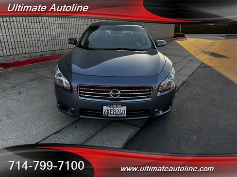 Used 2010 Nissan Maxima 3.5 SV w/ Monitor Pkg image 2
