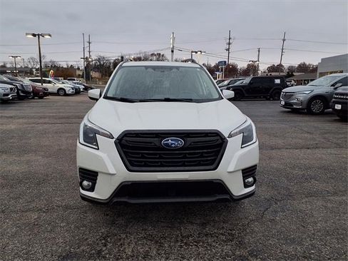 Used 2022 Subaru Forester Premium image 25