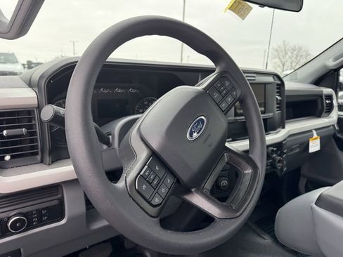 New 2026 Ford F250 XL w/ XL Chrome Package image 7