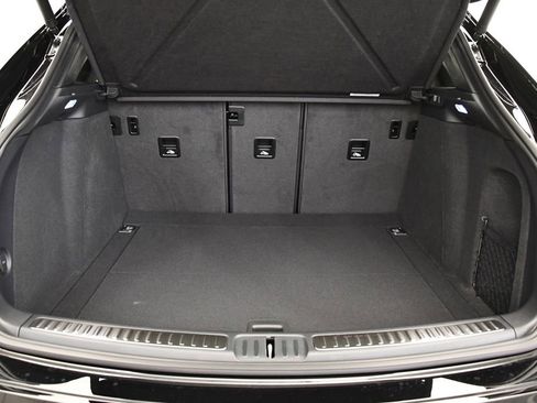 Used 2025 Porsche Macan image 56