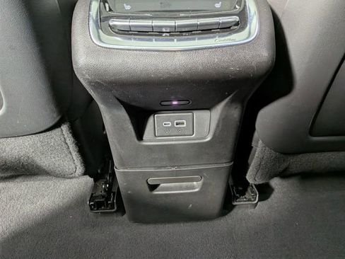 Used 2023 Cadillac XT6 Premium Luxury AWD/4WD image 30