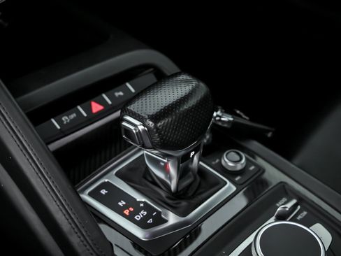 Used 2018 Audi R8 V10 plus image 35