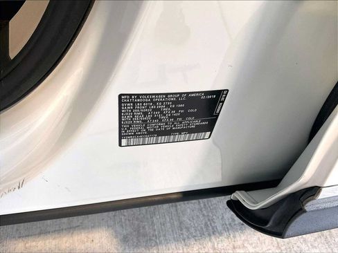 Used 2019 Volkswagen Atlas SEL AWD/4WD image 32