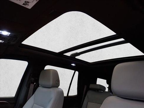 Used 2022 Chevrolet Tahoe LT w/ LT Signature Package image 14