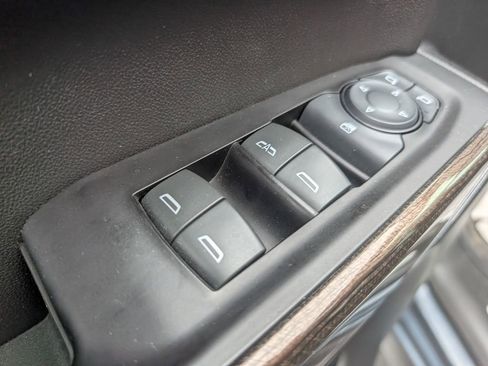 Used 2019 Chevrolet Silverado 1500 LT w/ All-Star Edition image 17