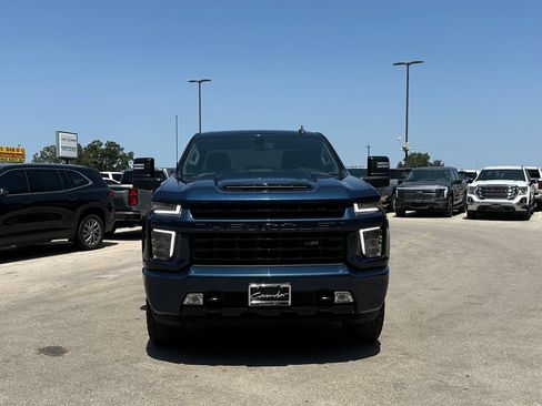Used 2021 Chevrolet Silverado 2500 LT w/ Z71 Sport Edition AWD/4WD image 3