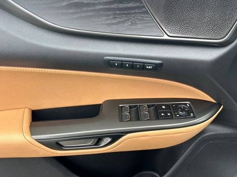 Used 2022 Lexus NX 300h AWD image 8