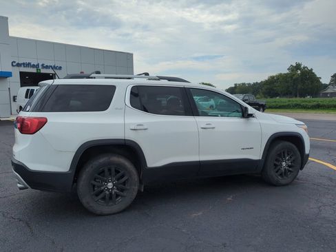 Used 2019 GMC Acadia SLT w/ LPO, Floor Liner Package AWD/4WD image 6