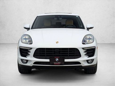 Used 2017 Porsche Macan AWD/4WD image 2