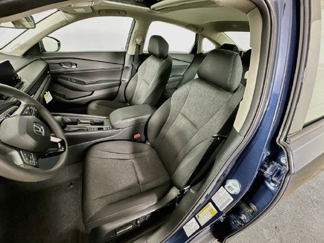 Used 2025 Honda Accord SE image 27