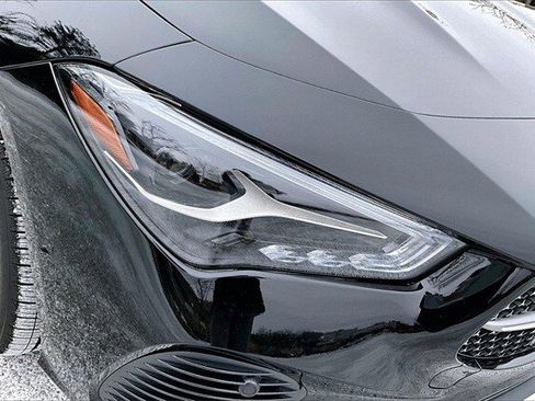 Used 2025 Mercedes-Benz CLA 250 4MATIC image 35