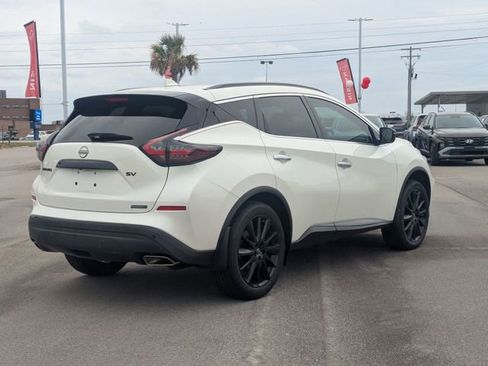Used 2023 Nissan Murano SV w/ SV Midnight Edition Package image 3