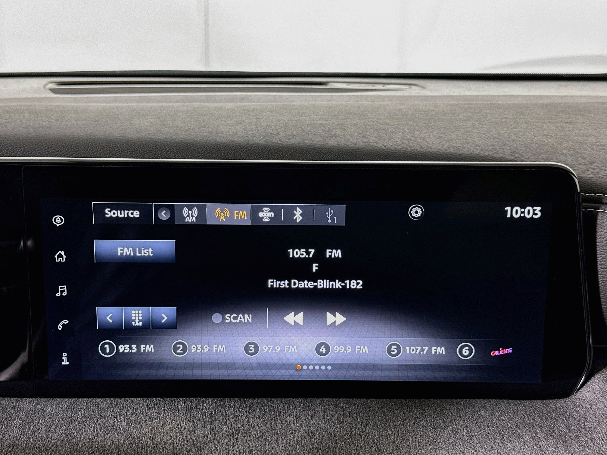 Used 2025 Nissan Kicks SV FWD image 21