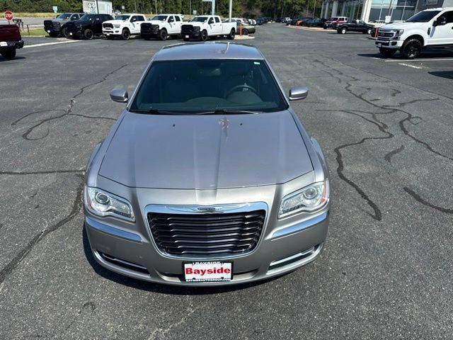 Used 2014 Chrysler 300 RWD image 39