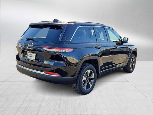 Used 2022 Jeep Grand Cherokee Limited 4xe w/ Luxury Tech Group II image 8