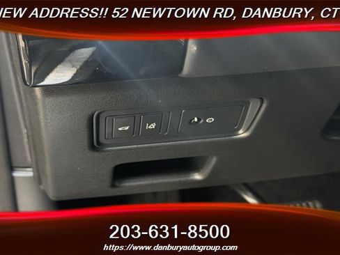 Used 2018 Land Rover Discovery HSE Luxury AWD/4WD image 24