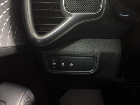 Used 2024 Kia Soul LX w/ Option Group 015 image 17