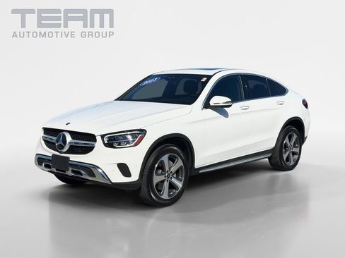 Used 2023 Mercedes-Benz GLC 300 4MATIC Coupe image 3