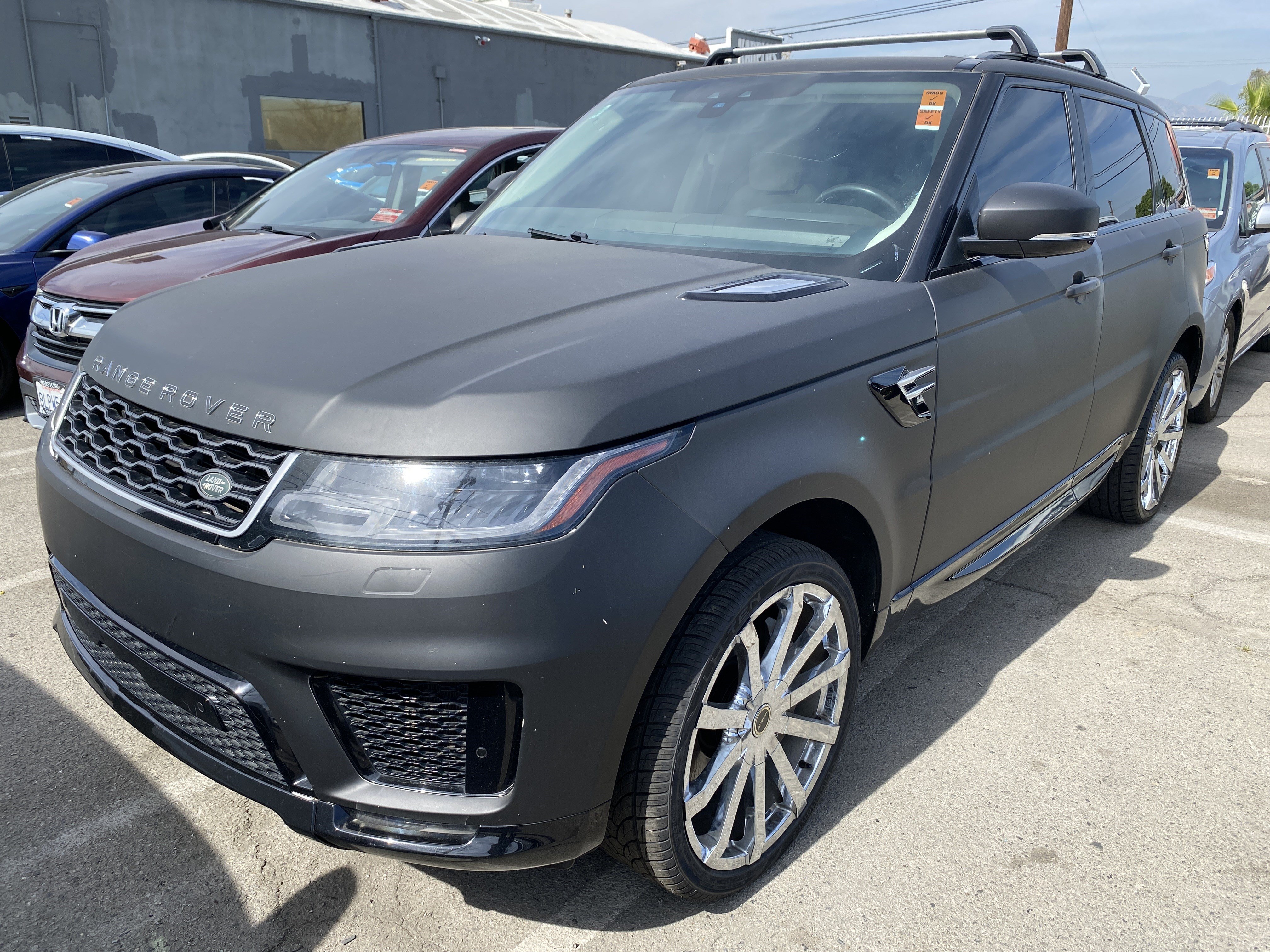 Used 2018 Land Rover Range Rover Sport HSE AWD/4WD image 2