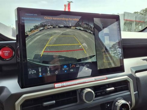 New 2025 Toyota Tacoma TRD Off-Road w/ TRD Off Road Premium Package AWD/4WD image 18
