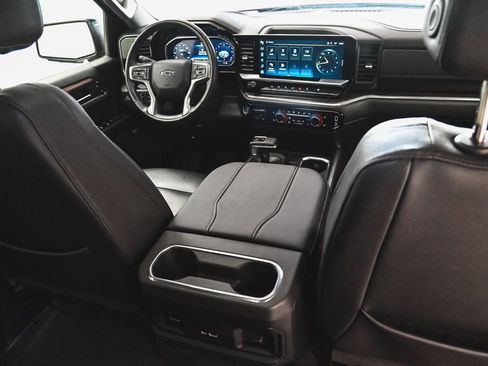 Used 2023 Chevrolet Silverado 1500 RST AWD/4WD image 32