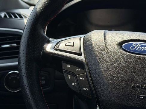 Certified 2023 Ford Edge ST-Line AWD/4WD image 12