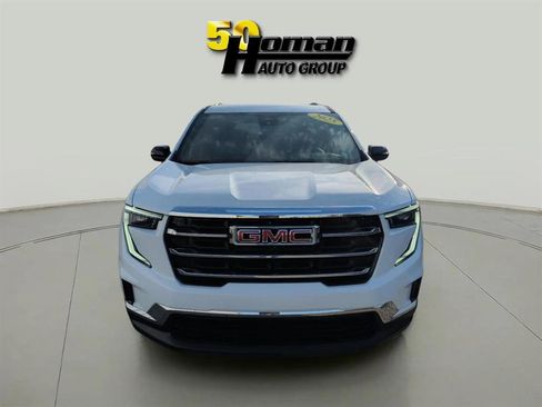 Used 2025 GMC Acadia Elevation image 8