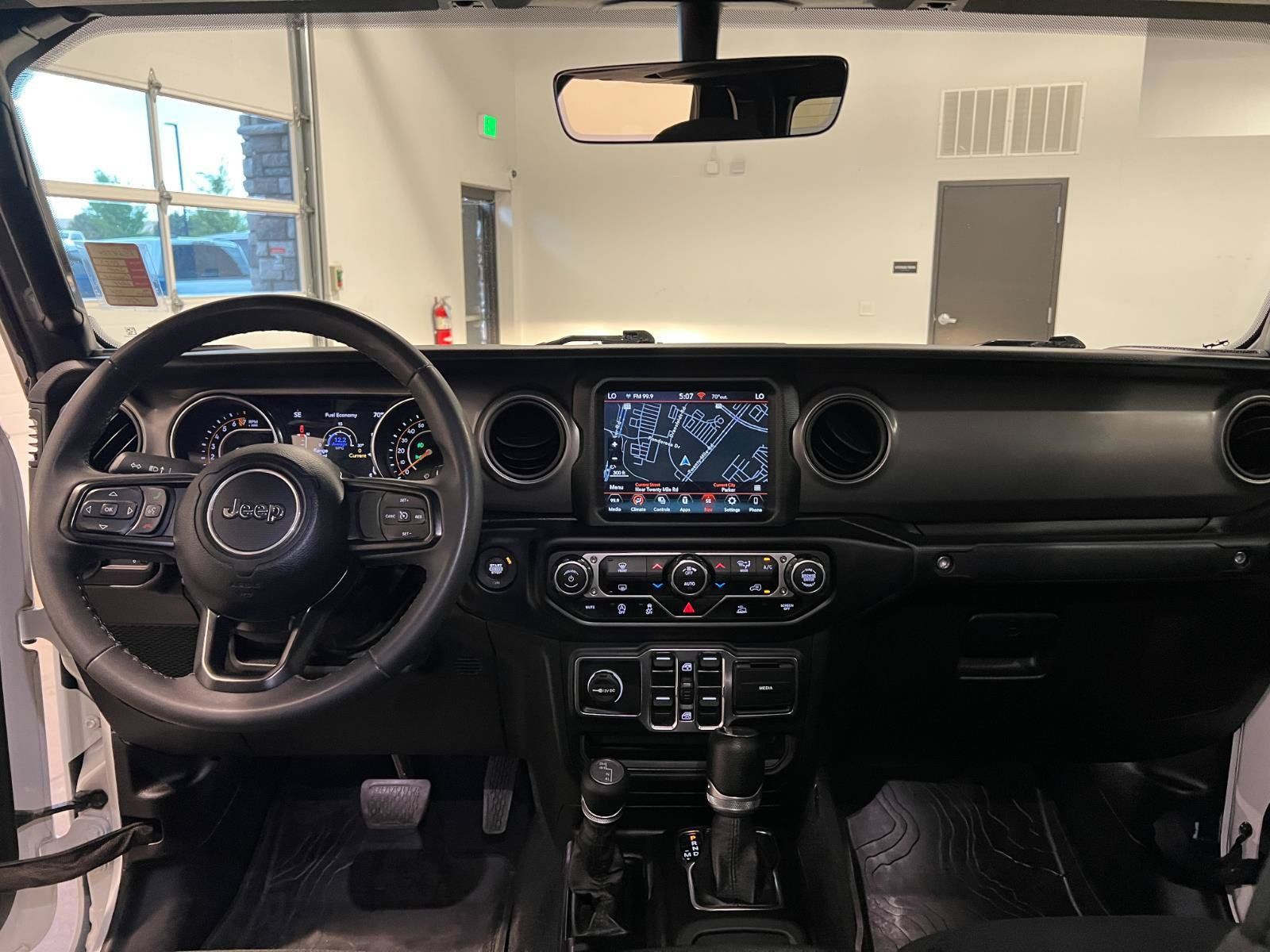 Used 2023 Jeep Gladiator Sport AWD/4WD image 27