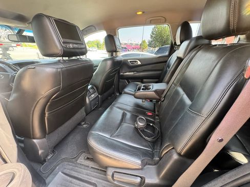Used 2013 Nissan Pathfinder SL w/ Trailer Tow Pkg AWD/4WD image 14