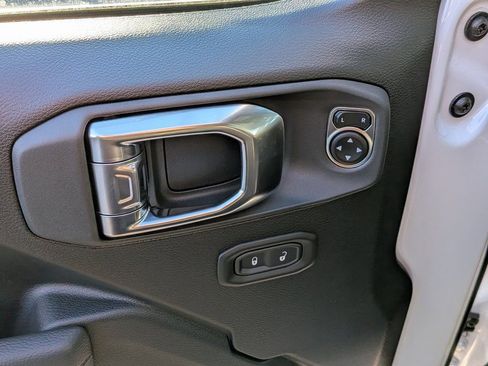 New 2026 Jeep Gladiator Sport image 7