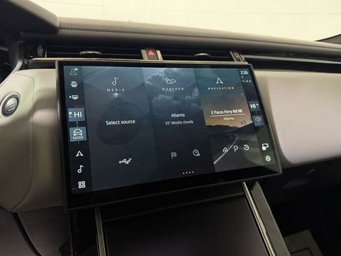 Used 2026 Land Rover Range Rover Velar Dynamic SE image 27