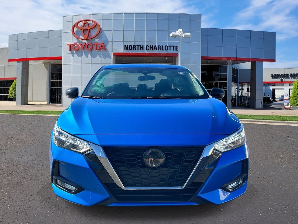 Used 2022 Nissan Sentra SR w/ Trunk Package FWD image 3