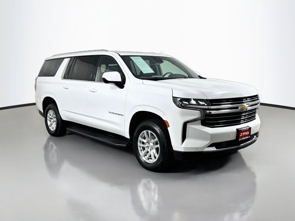 Used 2024 Chevrolet Suburban LT AWD/4WD image 7