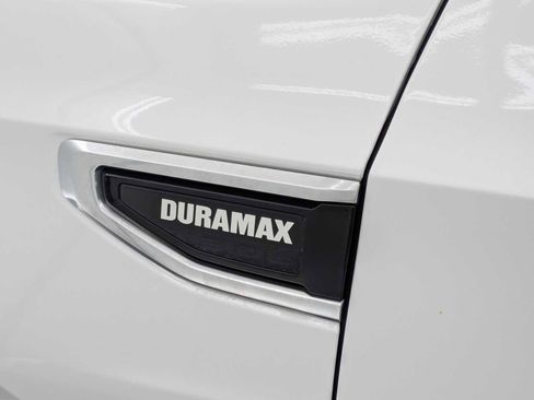 Used 2023 GMC Yukon XL Denali w/ Advanced Technology Package AWD/4WD image 12