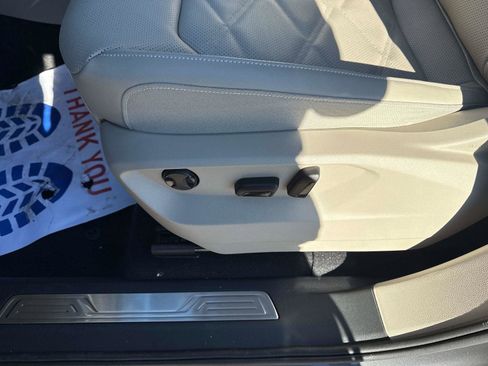 New 2026 Volkswagen Atlas SE image 20