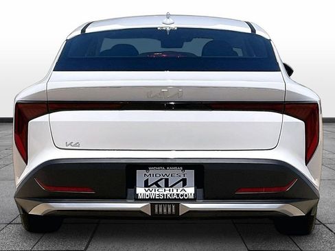 Used 2025 Kia K4 FWD image 4
