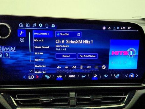 Used 2025 Chevrolet Equinox EV RS FWD image 17