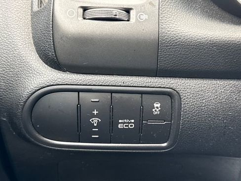 Used 2016 Kia Forte LX image 28