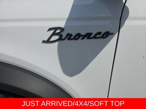 Used 2022 Ford Bronco 4-Door AWD/4WD image 6