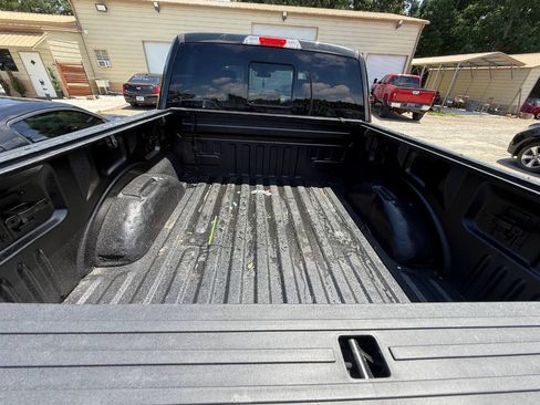 Used 2015 Ford F150 Platinum w/ Equipment Group 701A Luxury AWD/4WD image 36
