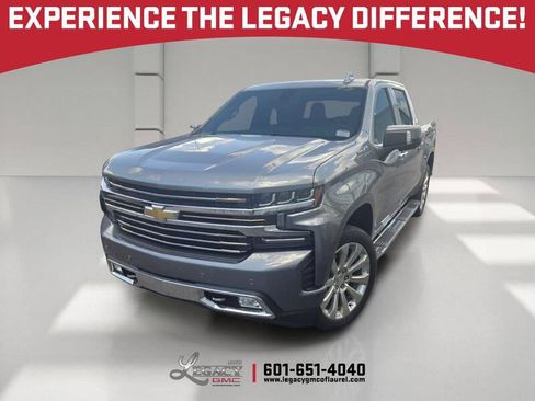Used 2019 Chevrolet Silverado 1500 High Country w/ Technology Package AWD/4WD image 1