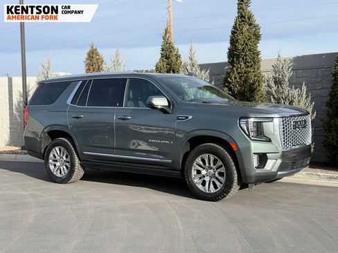 Used 2023 GMC Yukon Denali image 12