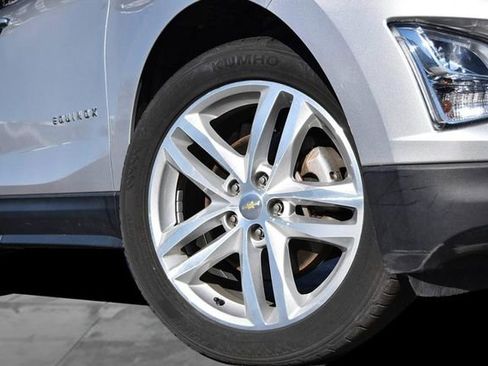 Used 2019 Chevrolet Equinox Premier image 3